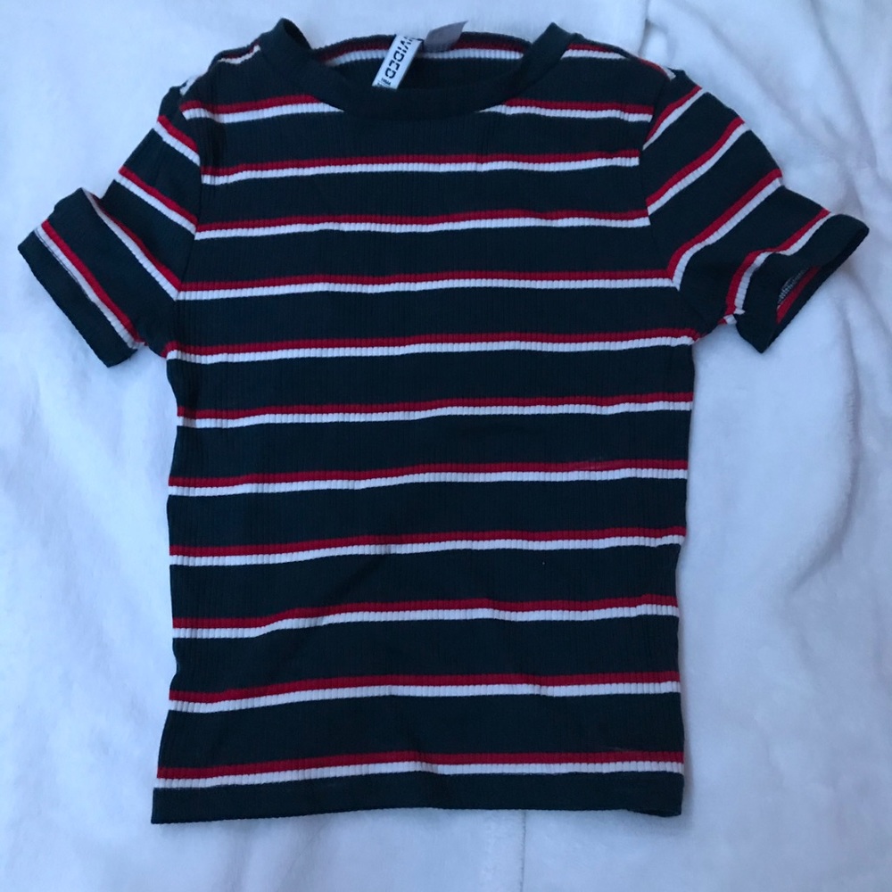 striped top
